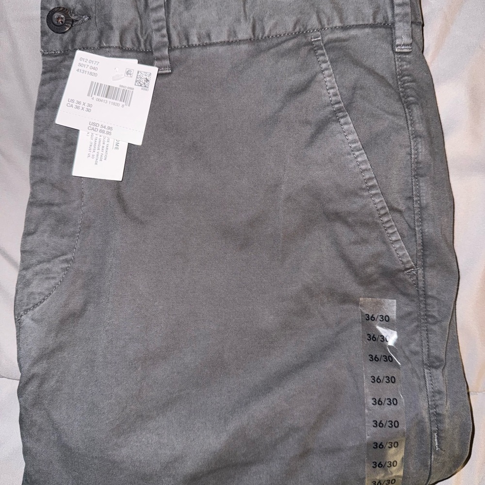 American Eagle Outfitters Gray Chinos